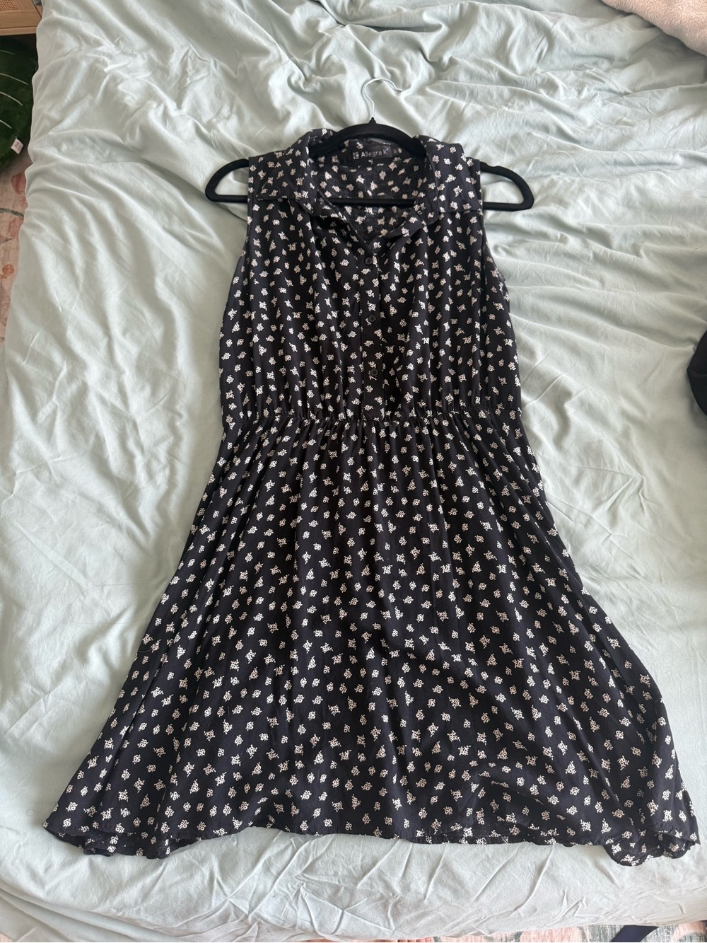Allegra K Black Sleeveless Midi Dress with White Floral Print